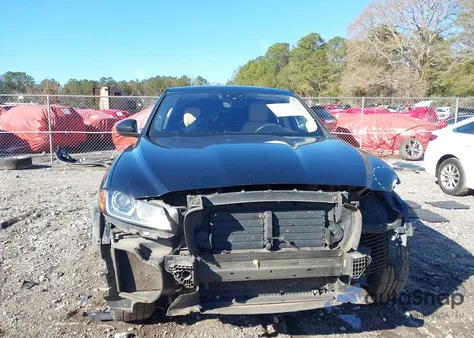 2020 Jaguar F-Pace Premium P250 Awd Automatic z USA, uszkodzony, nr VIN SADCJ2FX4LA647160